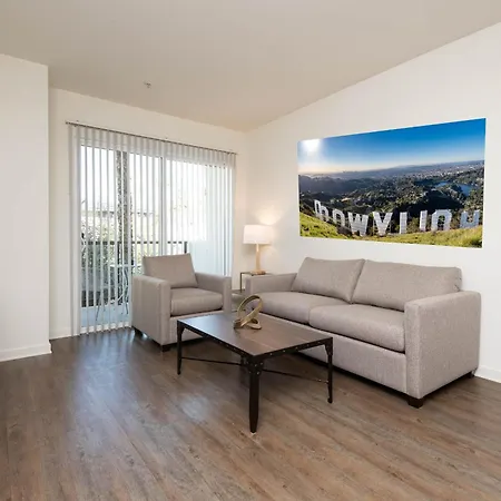 Hollywood Cozy Apartment